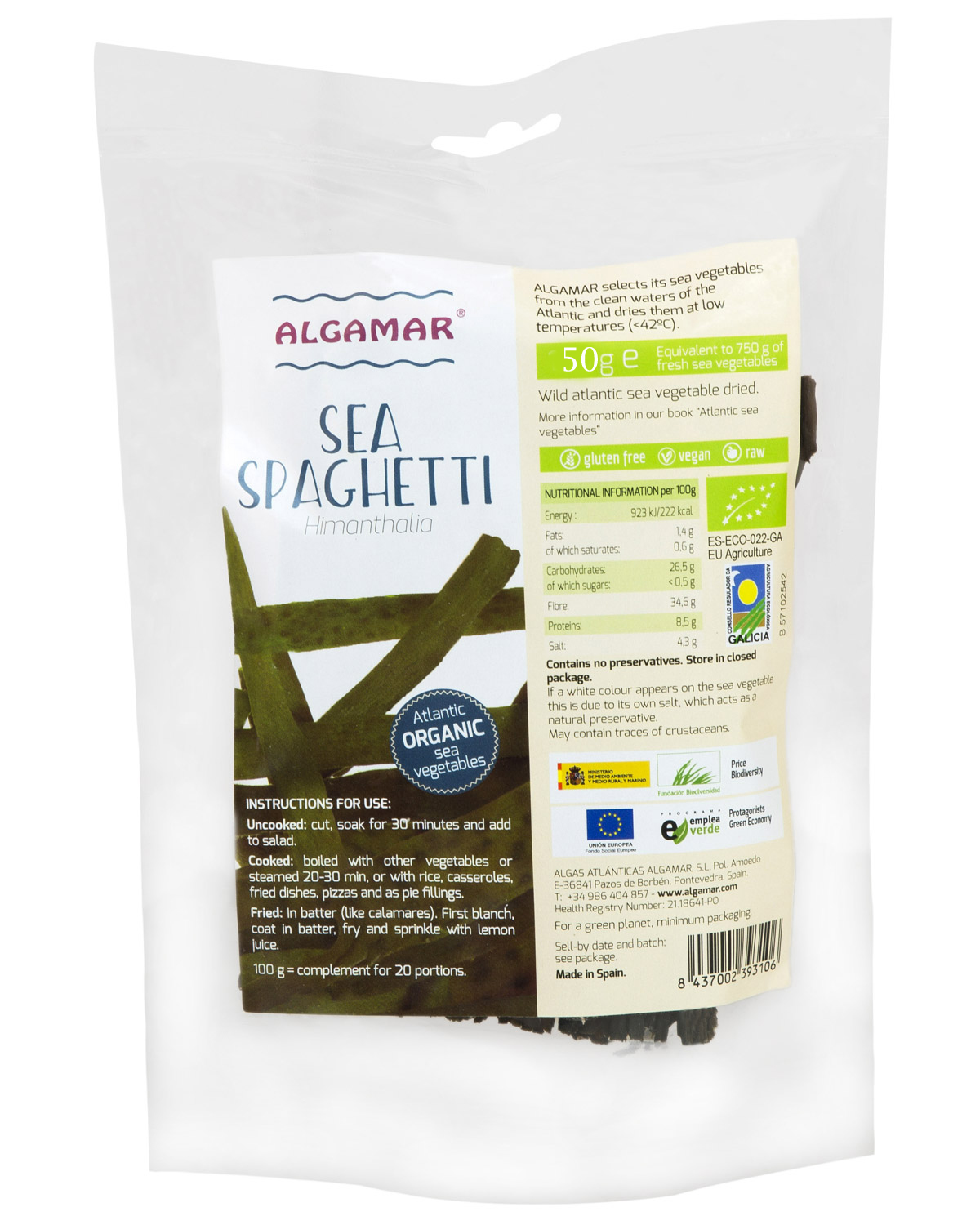 <h2>Sea Spaghetti bio 50g</h2><p>Algele marine marca Algamar sunt toate alge salbatice, recoltate de pe coastele nepoluate ale regiunii Galicia din Spania. Exista si alge marine de cultura, insa nu pot fi comparate calitativ si nutritional cu cele salbatice. Un alt mare avantaj al algelor salbatice Algamar este ca sunt departe de sursele de radiatii. Japonia este printre cei mai mari furnizori de alge marine din lume (in special sushi si nori), insa multi iubitori de alge marine au inceput sa caute alte surse de alge in afara de Japonia, din cauza radiatiilor rezultate in urma exploziei nucleare de la Fukushima.</p><p>Algele marine sea spaghetti (<em>Himanthalia elongata)</em> sunt inlocuitorul perfect al spaghetelor pentru cei care apreciaza algele marine. Pot avea un gust de peste sarat, este indicat sa le spalati bine inainte sa le gatiti.</p><p>Mod de preparare:<br />-raw (crude): se taie in bucati mai mici, si se pun la inmuiat in apa timp de 30 de minute. Dupa 30 de minute pot fi adaugate in salate si consumate crude.<br />-gatite: se fierb timp de 20-30 de minute. Se pot servi cu orez, quinoa, hrisca, in pizza, practic le puteti adauga langa aproape orice fel de garnitura.<br />-prajite: se clatesc bine, se prajesc in ulei de palmier sau de cocos, si cand sunt gata, se stropesc cu zeama de lamaie.</p><p>Valori nutritionale/100g:<br /><span style="box-sizing: border-box; color: #666666; font-family: Cabin, sans-serif; font-size: 16px; text-align: justify;">Energie: 923 Kj/222 kcal</span><br style="box-sizing: border-box; color: #666666; font-family: Cabin, sans-serif; font-size: 16px; text-align: justify;" /><span style="box-sizing: border-box; color: #666666; font-family: Cabin, sans-serif; font-size: 16px; text-align: justify;">Grasimi: 1.4g din care saturate 0.6g</span><br style="box-sizing: border-box; color: #666666; font-family: Cabin, sans-serif; font-size: 16px; text-align: justify;" /><span style="box-sizing: border-box; color: #666666; font-family: Cabin, sans-serif; font-size: 16px; text-align: justify;">Carbohidrati: 26.5g din care zaharuri &lt; 0.5g</span><br style="box-sizing: border-box; color: #666666; font-family: Cabin, sans-serif; font-size: 16px; text-align: justify;" /><span style="box-sizing: border-box; color: #666666; font-family: Cabin, sans-serif; font-size: 16px; text-align: justify;">Proteine: 8.5g</span><br style="box-sizing: border-box; color: #666666; font-family: Cabin, sans-serif; font-size: 16px; text-align: justify;" /><span style="box-sizing: border-box; color: #666666; font-family: Cabin, sans-serif; font-size: 16px; text-align: justify;">Fibre: 34.6g</span><br style="box-sizing: border-box; color: #666666; font-family: Cabin, sans-serif; font-size: 16px; text-align: justify;" /><span style="box-sizing: border-box; color: #666666; font-family: Cabin, sans-serif; font-size: 16px; text-align: justify;">Saruri: 4.3g</span></p><p>Produs certificat organic</p><p>Tara de origine: Spania</p><p>50g</p>